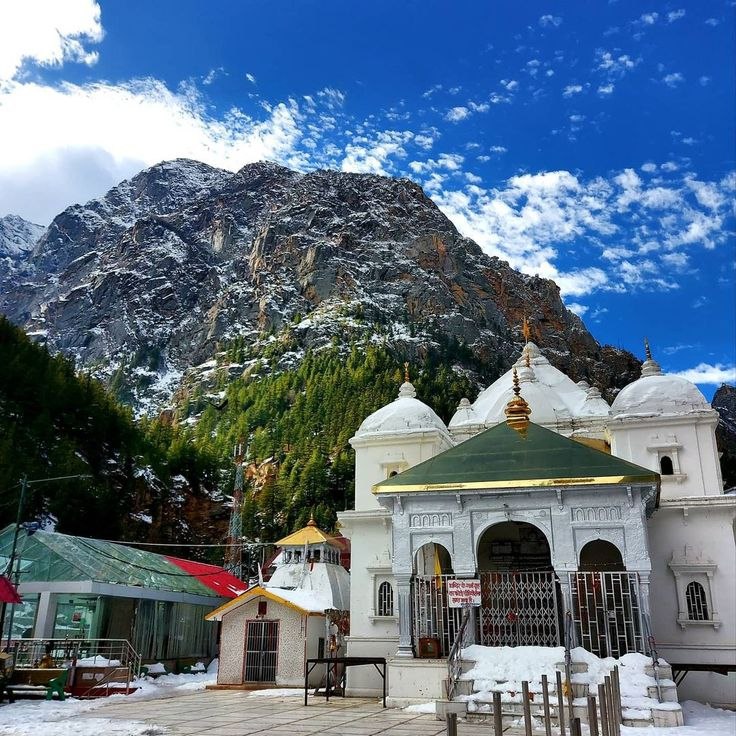 Outstation taxi service from Agra for religious trips
